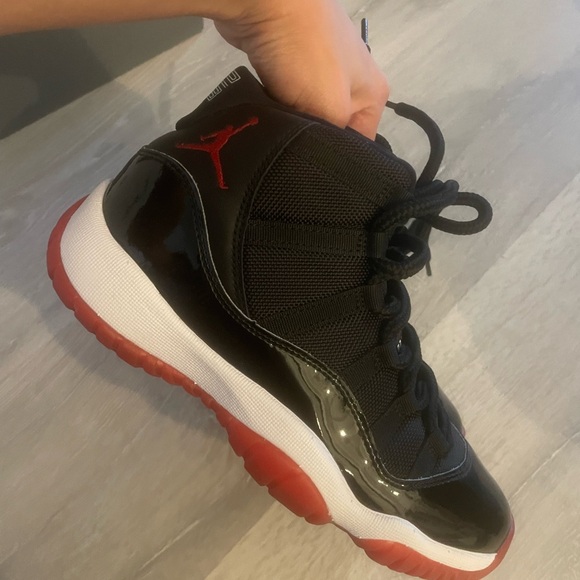 Jordan Women's Sneakers - Red, Black, White Collection - Picture 11 of 16